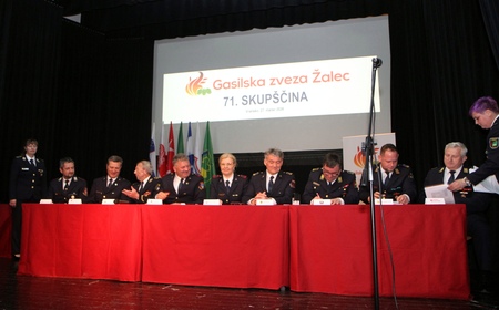 T skupscina